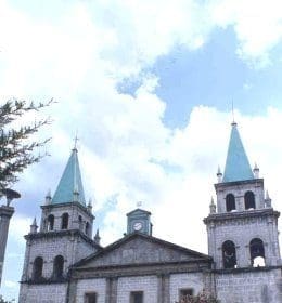 La Parroquia de San Miguel Arcángel.