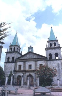 La Parroquia de San Miguel Arcángel.