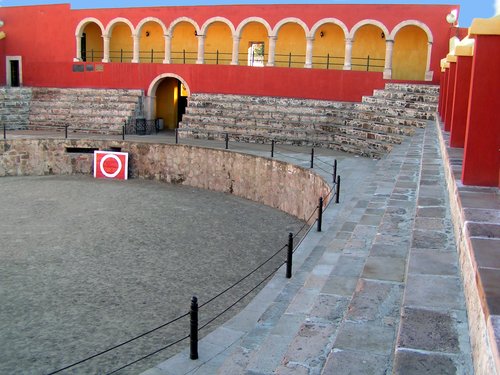 Plaza de Toros Rodolfo Gaona 1680