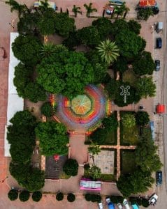 Plaza principal en Santa María de Los Ángeles