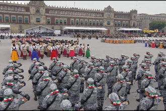 desfile conmemorativo en la Ciudad de México bajo el nuevo mandato presidencial de Claudia Sheinbaum