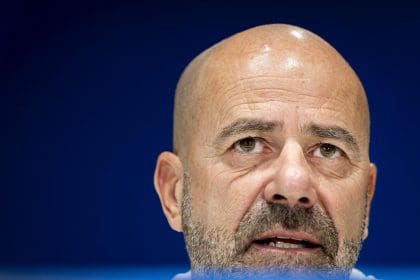 El entrenador del PSV Eindhoven, Petr Bosz, durante la rueda de prensa de este lunes. EFE/EPA/Koen van Weel