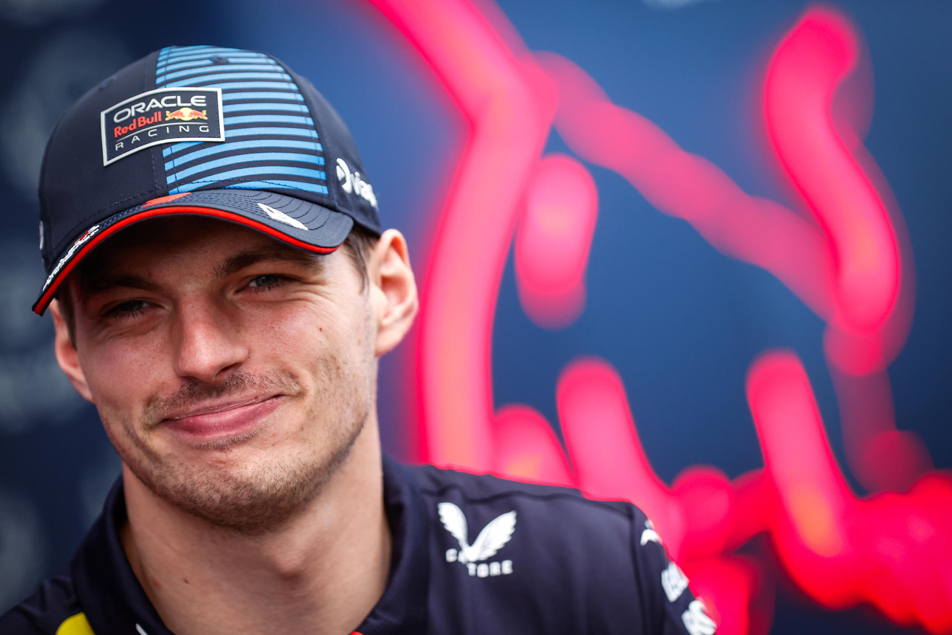 El piloto neerlandés Max Verstappen (Red Bull), líder del Mundial de Fórmula Uno, durante el Gran Premio Sao Paulo (Brasil), en el circuito de Interlagos. EFE/André Coelho