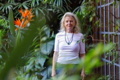 La filántropa estadounidense Kristine Tompkins posa durante una entrevista con EFE en Buenos Aires (Argentina). EFE/ Juan Ignacio Roncoroni