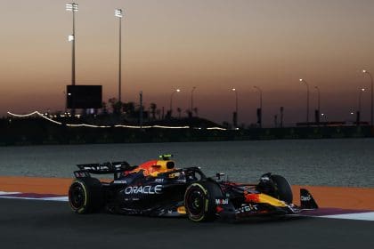 Sergio Pérez, durante la jornada de este viernes. EFE/EPA/ALI HAIDER