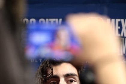 El jugador de los Miami Heat Jaime Jaquez Jr. habla durante una rueda de prensa previo al partido de la NBA ante los Washington Wizards, en Ciudad de México (México). EFE/ José Méndez