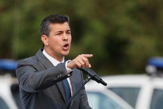 Imagen de archivo del presidente de Paraguay, Santiago Peña. EFE/ Juan Pablo Pino