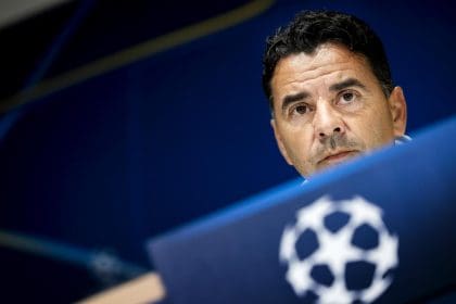 El entrenador del Girona, Michel Sanchez, durante la rueda de prensa previa al partido de la Liga de Campeones contra el PSV Eindhoven. EFE/EPA/Koen van Weel
