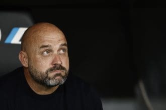 Fotografía de archivo de Manolo González, entrenador del Espanyol. EFE / Sergio Pérez.