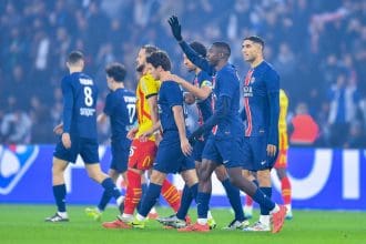 El jugador del PSG Ousmane Dembele celebra su gol durante el partido de la Ligue 1 que han jugado Paris Saint Germain y RC Lens en Paris, Francia. EFE/EPA/Franco Arland