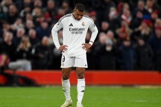 Kylian Mbappe, en un momento de la derrota del Real Madrid ante el Liverpool en Liga de Campeones. EFE/EPA/PETER POWELL