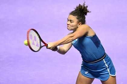 La tenista italiana Jasmine Paolini durante el partido de las finales de WTA en Riad Arabia Saudita. EFE/EPA/STRINGER