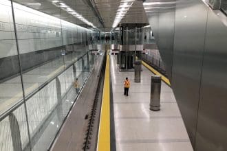 Fotografía de archivo en donde se ve el interior de una estación del metro de Nueva York. EFE/Javier Otazu