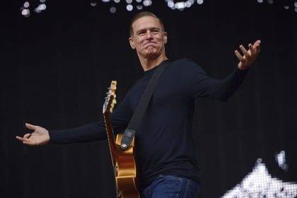 El cantante canadiense Bryan Adams. EFE/Archivo/Axel Heimken