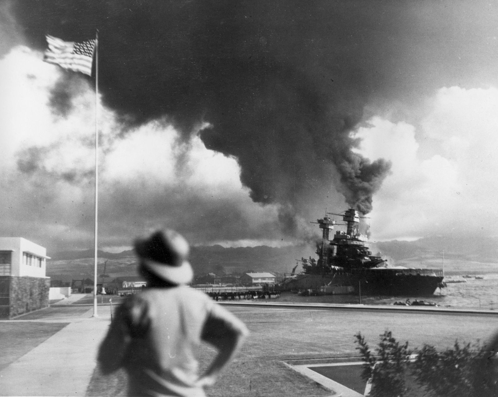 Sobreviviente de Pearl Harbor de 100 años recuerda el bombardeo japonés hace 83 años