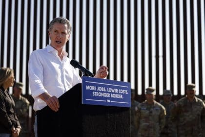 EFE/EPA/CAROLINE BREHMAN