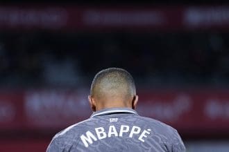 El delantero francés del Real Madrid Kylian Mbappé en el estadio Montilivi, en Girona. EFE/ Siu Wu