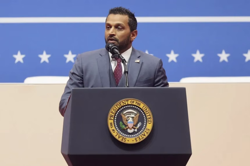 Kash Patel es elegido como director del FBI por el Senado