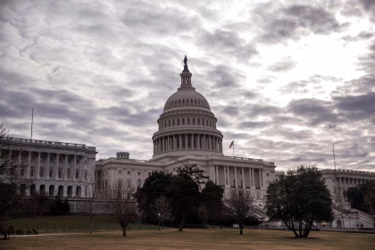 Fotografía de archivo que muestra la vista del exterior del Capitolio en Washington DC (EE.UU.). EFE/Shawn Thew