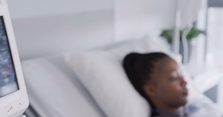 VIRAL: Obliga a mantener conectada a mujer con muerte cerebral por este motivo