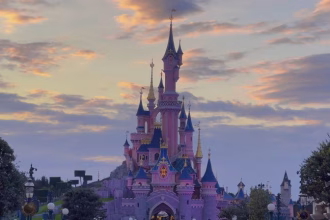 Disney: Acciones de la compañía suben por este motivo