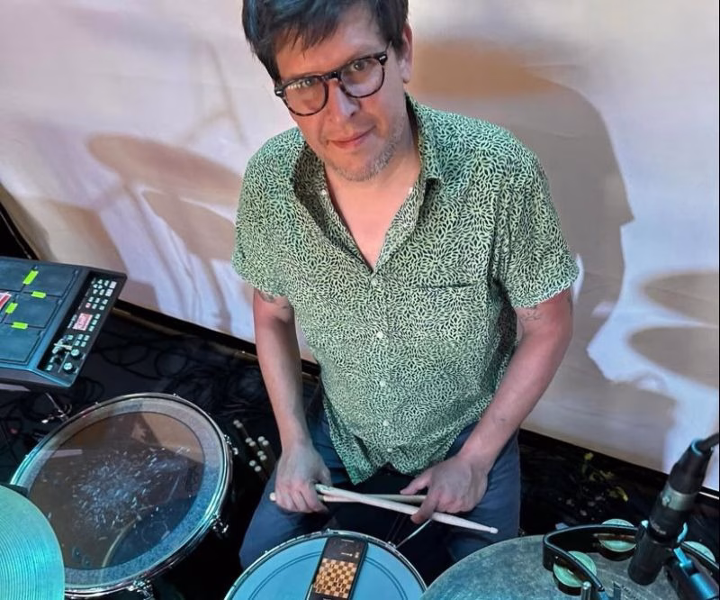 Fotografía personal publicada en la cuenta de Instagram de Yamal Said, el baterista la banda de rock estadounidense Lord Buffalo, que es un residente permanente de EE.UU., pero fue sacado a la fuerza por agentes de Inmigración de un avión en el aeropuerto de Dallas. EFE/@YamalSaid /SOLO USO EDITORIAL /NO VENTAS /SOLO DISPONIBLE PARA ILUSTRAR LA NOTICIA QUE ACOMPAÑA /CRÉDITO OBLIGATORIO