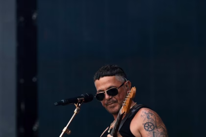 Alejandro Sanz: Fan acusa al cantante de algo grave
