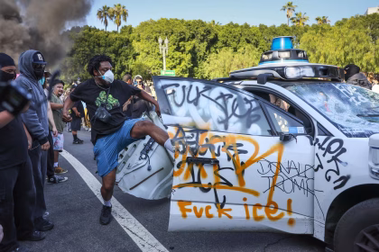 Los Ángeles: Waymo retira sus taxis autónomos por las protestas
