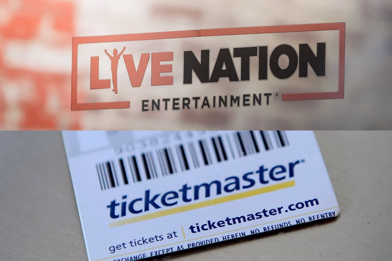 Combo de fotografías de archivo que muestra el logo de Live Nation Entertainment en la puerta de una oficina en Nueva York, y de un tiquete de ticketmaster.  EFE/ Justin Lane/ Andrew Gombert